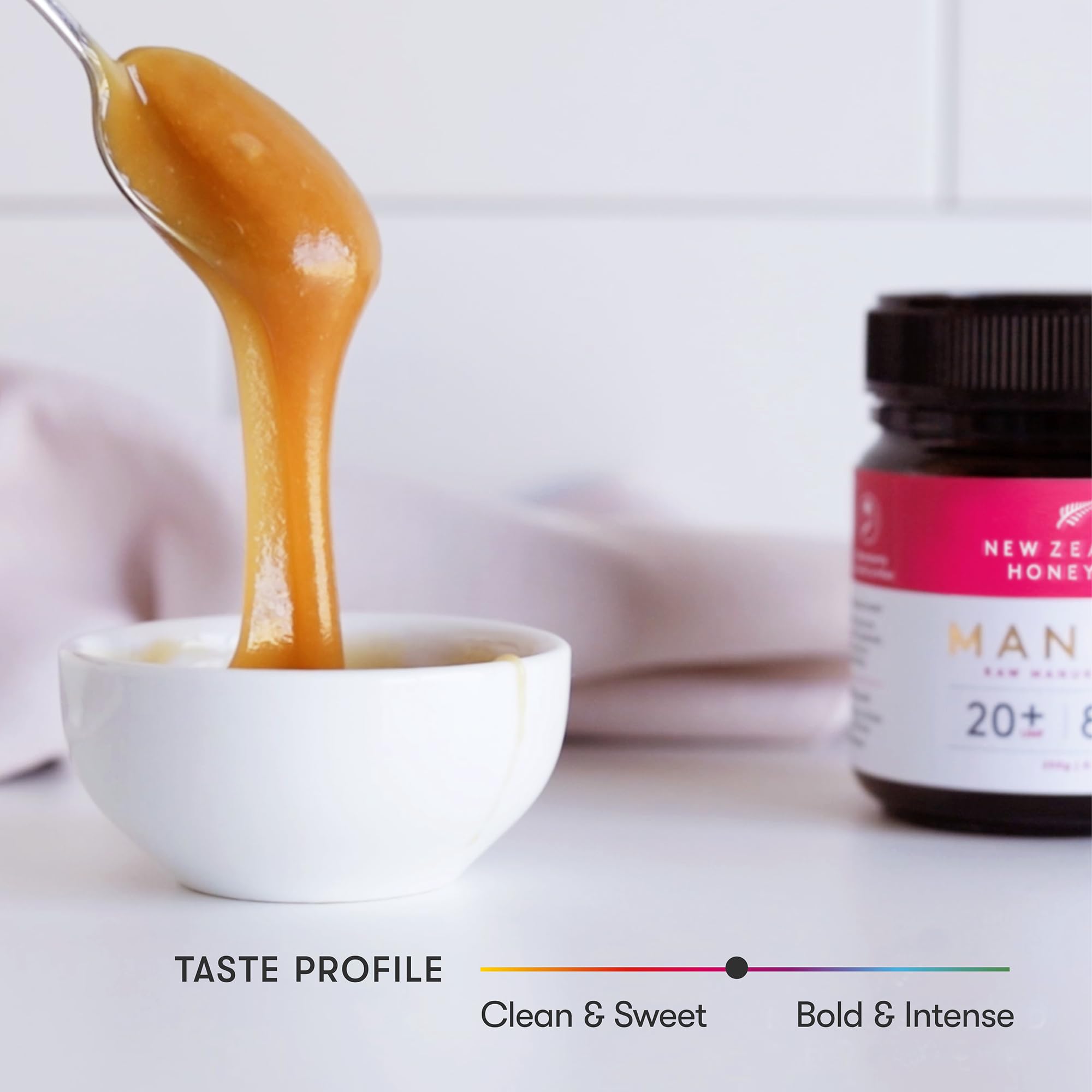 New Zealand Honey Co. Raw Manuka Honey UMF 20+ / MGO 829+ | UMF Certified Raw Honey | 8.8oz