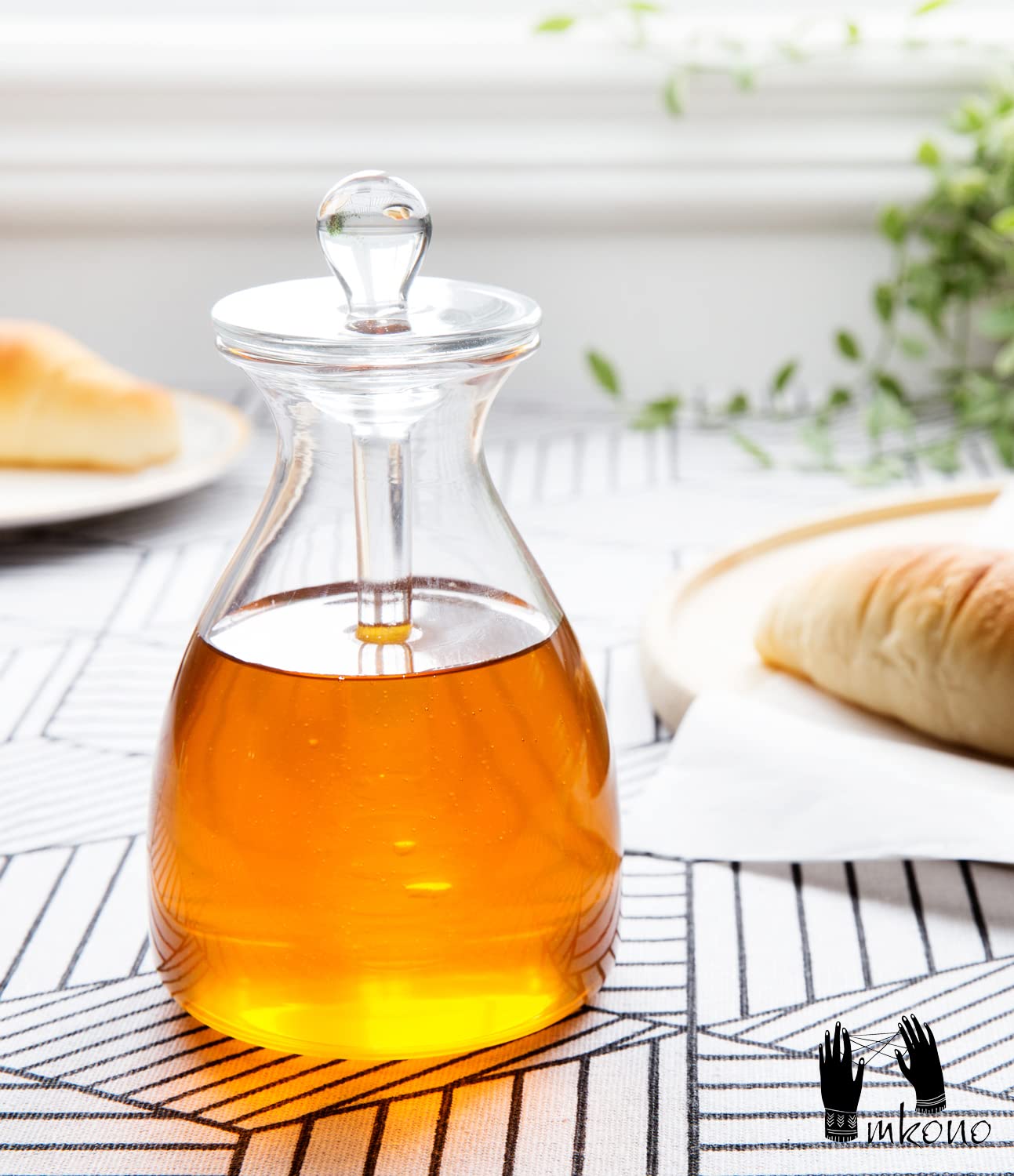 Mkono Honey Dispenser Glass Honey Pot Honey Jar with Dipper Sticks and Lid Cover Honey Containers Holder for Home Kitchen, 14 Ounces